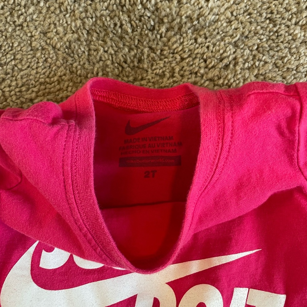Nike set - Picture 2 of 2